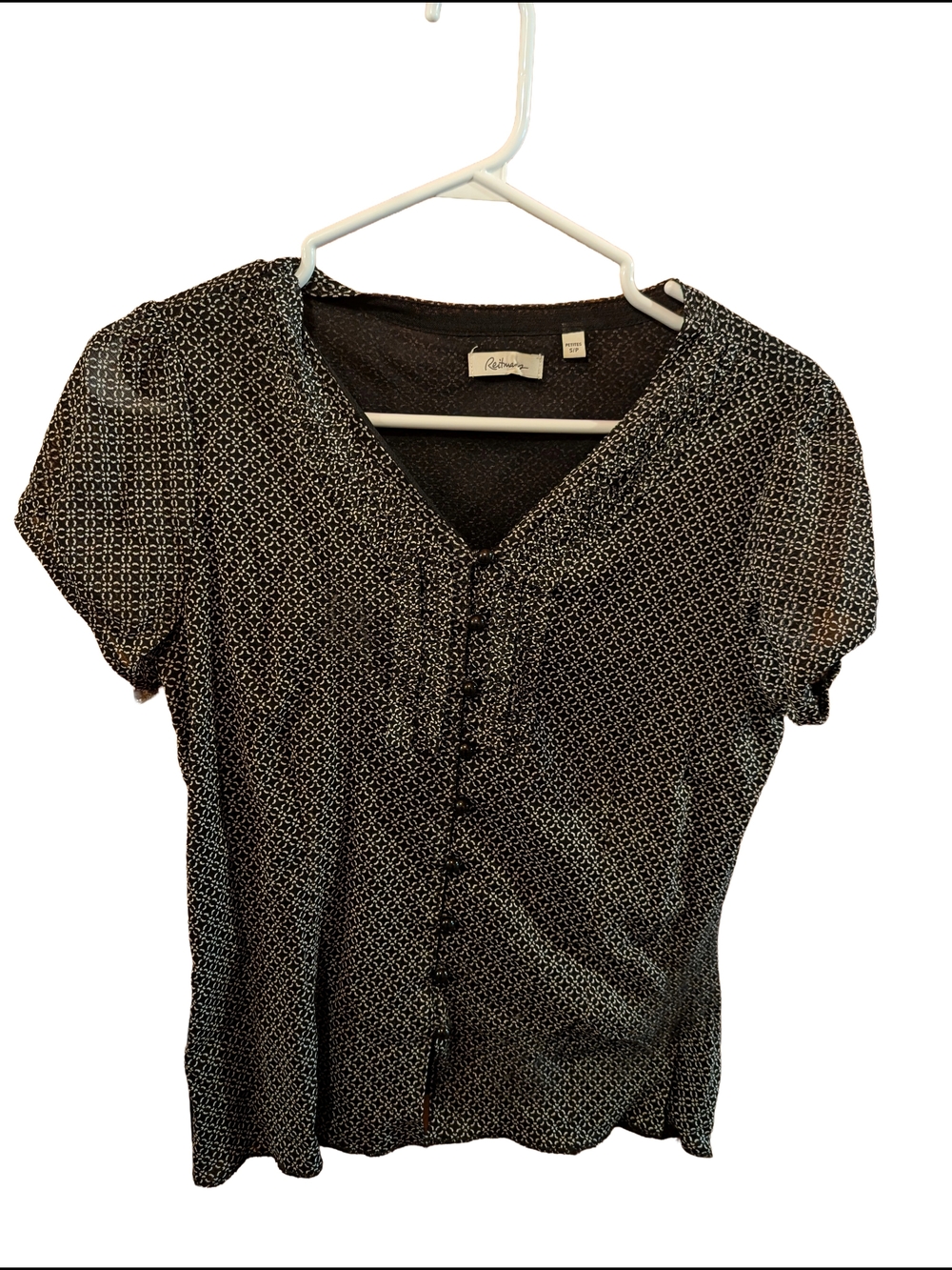 Reitmans Black & White Button-Front V-Neck Blouse